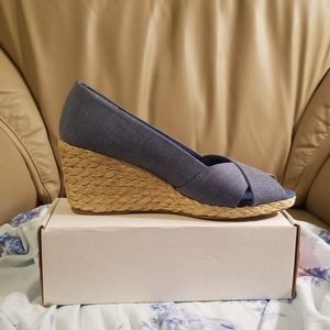 Chaps open toe espadrille wedges - no box